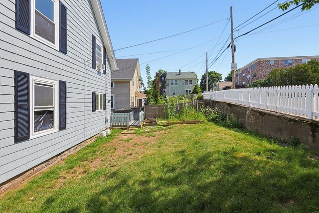210 Pleasant Street, Marblehead, MA 01945