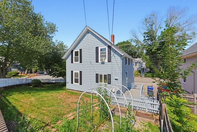 210 Pleasant Street, Marblehead, MA 01945