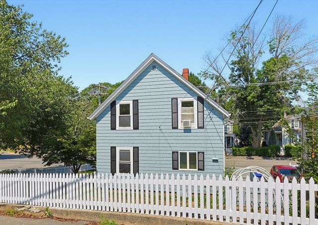 210 Pleasant Street, Marblehead, MA 01945