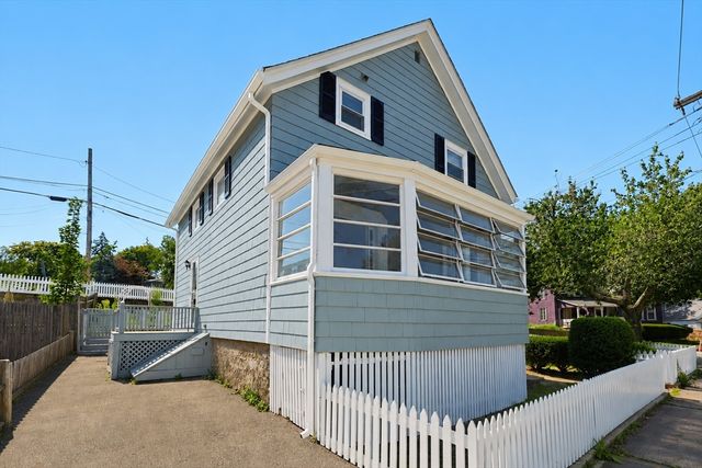 210 Pleasant Street, Marblehead, MA 01945