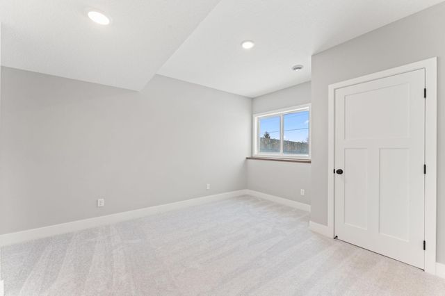 631 Parkside Court, Eagan, MN 55123