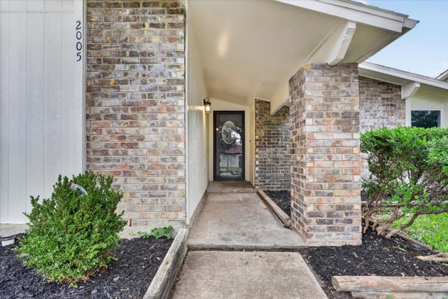 2005 Chestnut Road, Carrollton, TX 75007