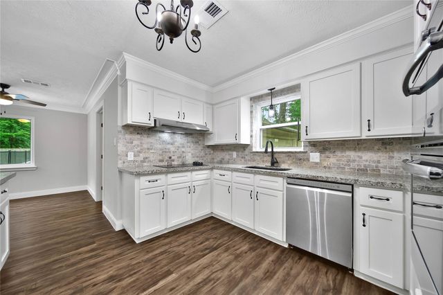 6407 Craigway Road, Spring, TX 77389