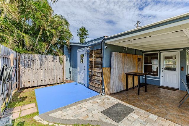 4567 San Antonio LN, Bonita Springs, FL 34134