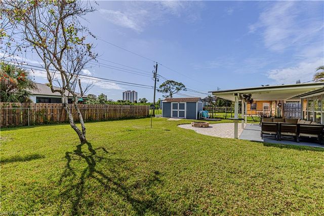 4567 San Antonio LN, Bonita Springs, FL 34134