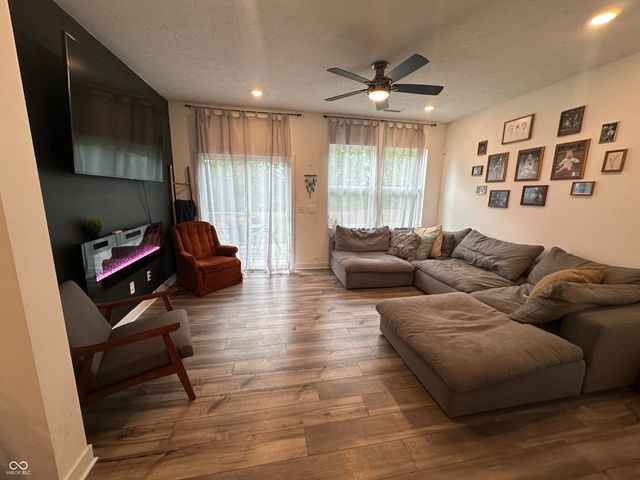 7625 Hillway Drive, Camby, IN 46113