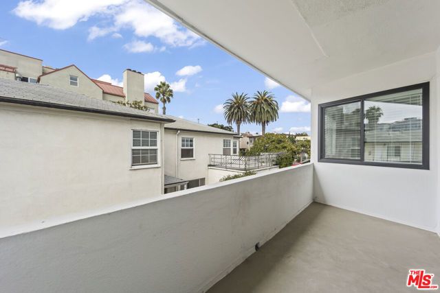 1254 9th Street B, Santa Monica, CA 90401
