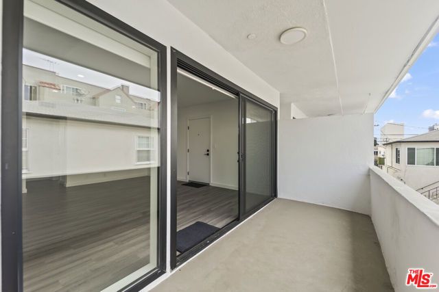 1254 9th Street B, Santa Monica, CA 90401