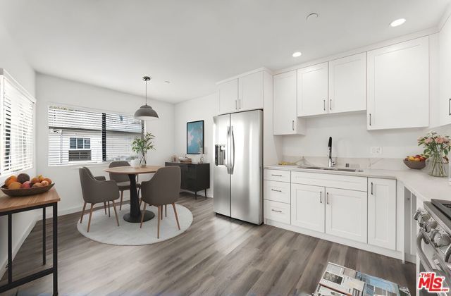 1254 9th Street B, Santa Monica, CA 90401