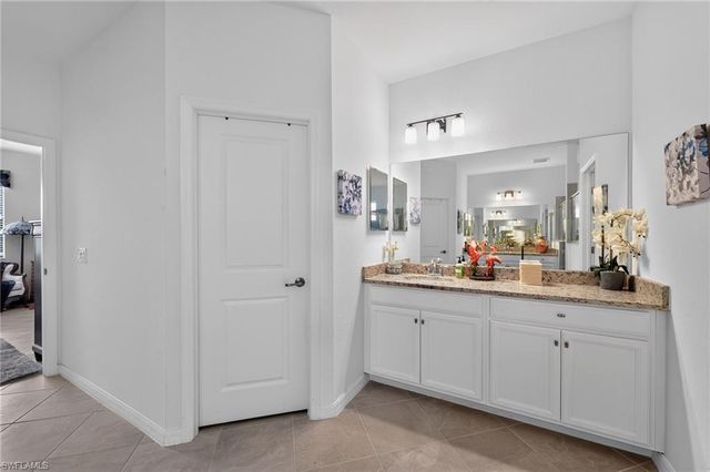 3335 Menores WAY, Fort Myers, FL 33905