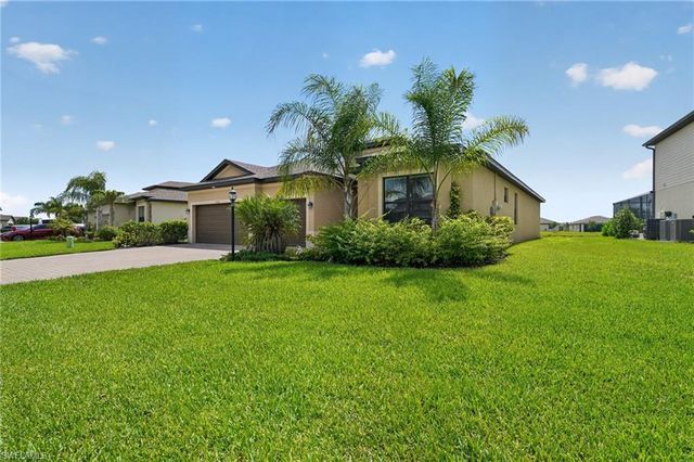 3335 Menores WAY, Fort Myers, FL 33905
