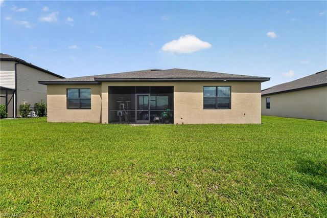 3335 Menores WAY, Fort Myers, FL 33905