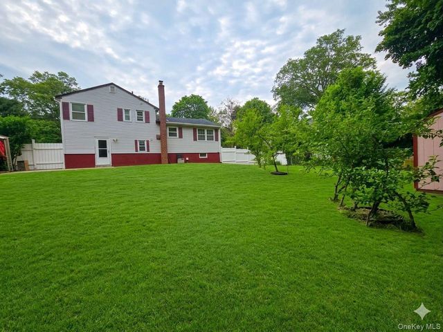 10 Northbrook Road, Spring Valley, NY 10977