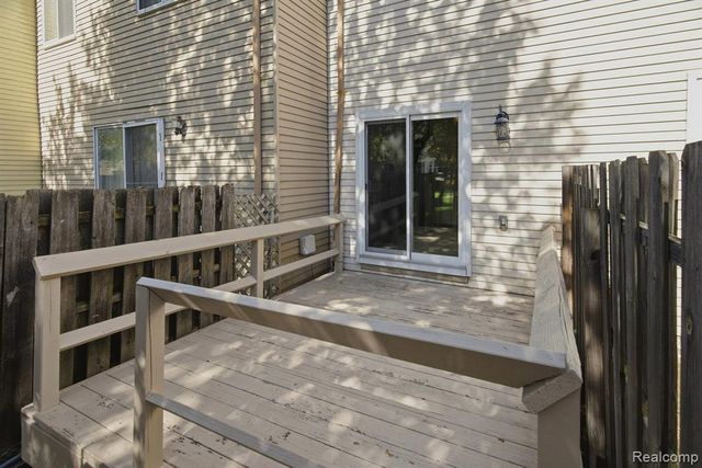 36511 Park Place Drive, Sterling Heights, MI 48310