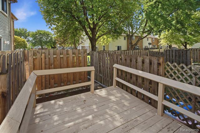 36511 Park Place Drive, Sterling Heights, MI 48310
