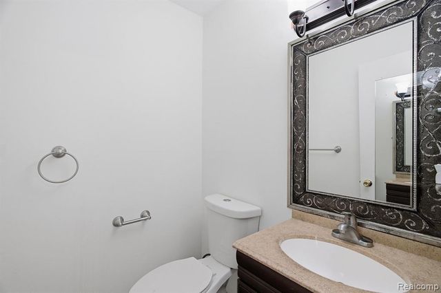 36511 Park Place Drive, Sterling Heights, MI 48310