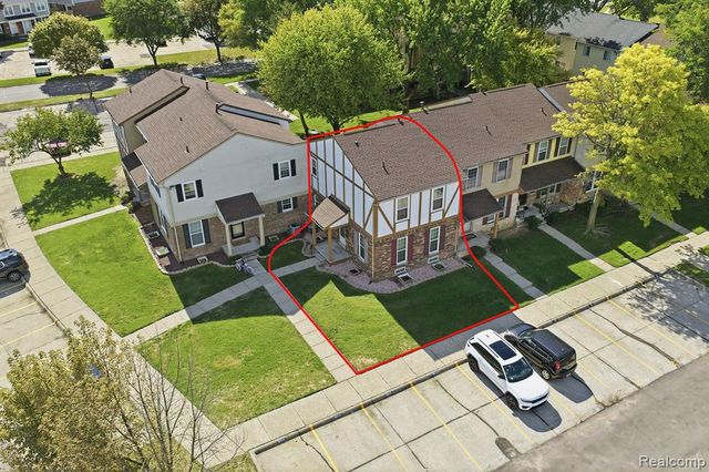 36511 Park Place Drive, Sterling Heights, MI 48310