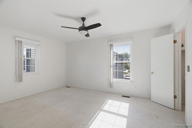 36511 Park Place Drive, Sterling Heights, MI 48310