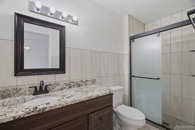36511 Park Place Drive, Sterling Heights, MI 48310