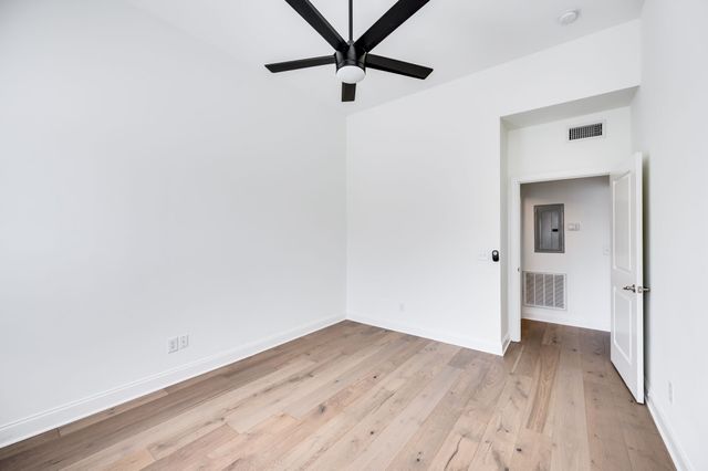 3128 Belwood St Apt 201, Nashville, TN 37203