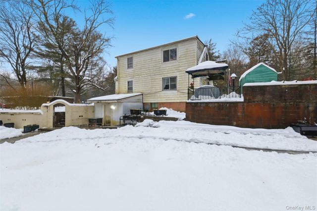 63 Parksville Road, Pleasant Valley, NY 12569