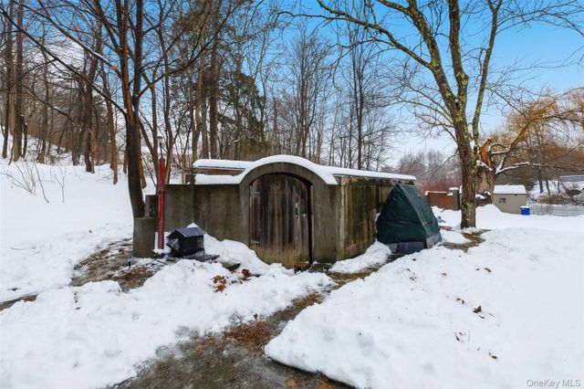 63 Parksville Road, Pleasant Valley, NY 12569