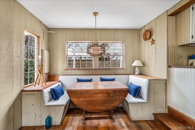 121 Knollwood Road, Rockville Centre, NY 11570