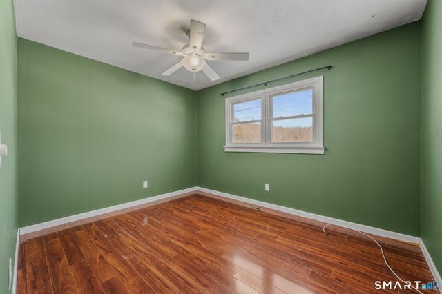 98 Oslo Street, Groton, CT 06355