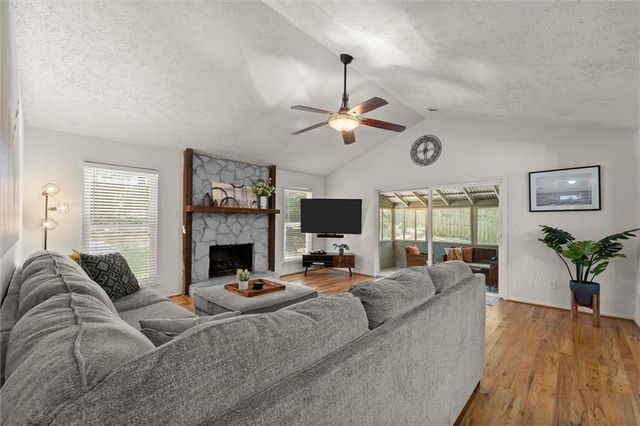 745 Waterbrook Terrace, Roswell, GA 30076