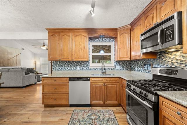 745 Waterbrook Terrace, Roswell, GA 30076