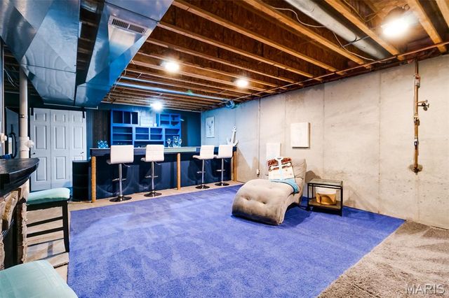 3305 Canal Street, St Charles, MO 63301