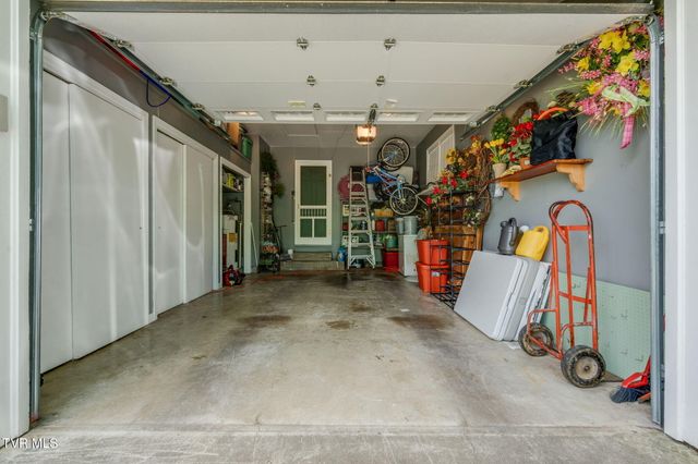 702 Outer Drive, Rogersville, TN 37857