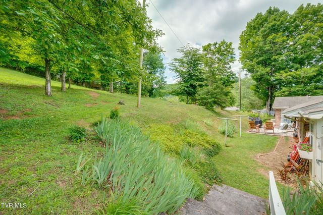 702 Outer Drive, Rogersville, TN 37857