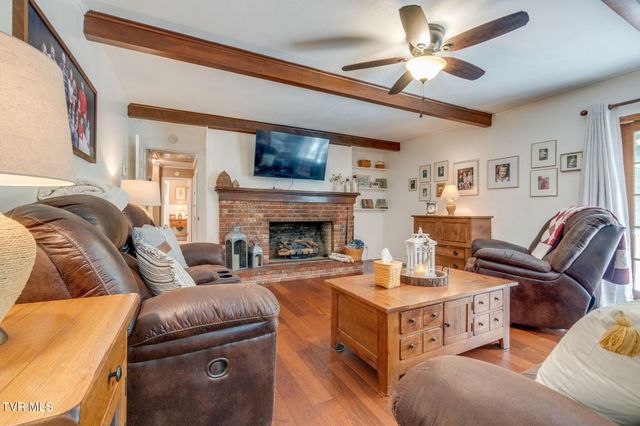 702 Outer Drive, Rogersville, TN 37857