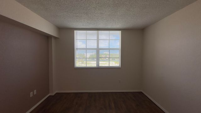 1801 N Flagler Drive 630, West Palm Beach, FL 33407
