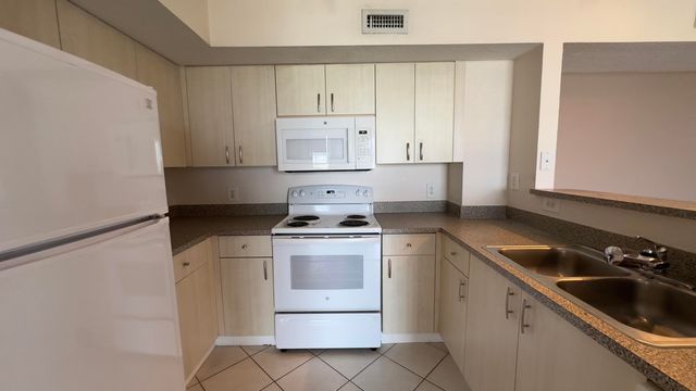 1801 N Flagler Drive 630, West Palm Beach, FL 33407