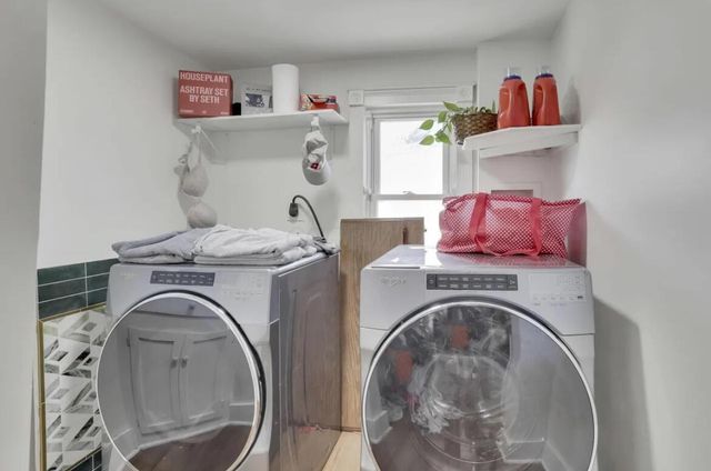 287 E Woodrow, Columbus, OH 43207