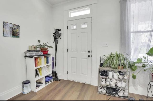 287 E Woodrow, Columbus, OH 43207