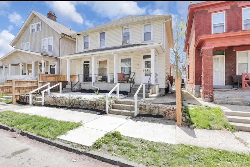 287 E Woodrow, Columbus, OH 43207