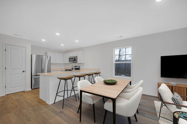 751 Kinsey Street, Valparaiso, IN 46385