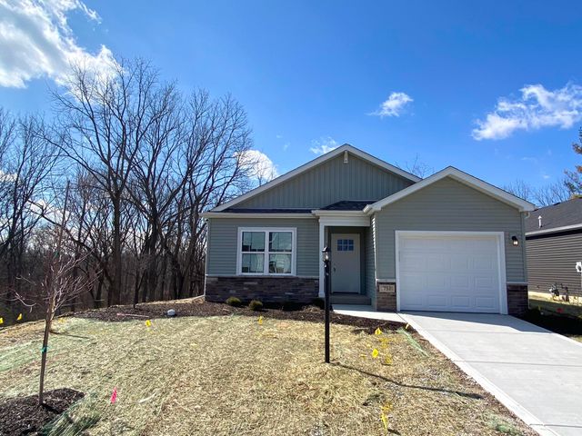 751 Kinsey Street, Valparaiso, IN 46385