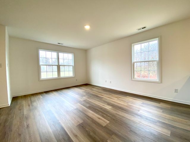 751 Kinsey Street, Valparaiso, IN 46385