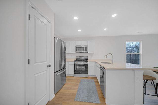 751 Kinsey Street, Valparaiso, IN 46385