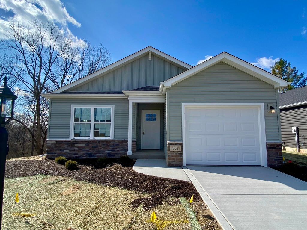 751 Kinsey Street, Valparaiso, IN 46385