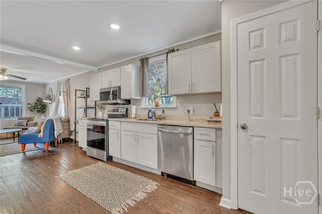 2106 Bolling Street, Savannah, GA 31404