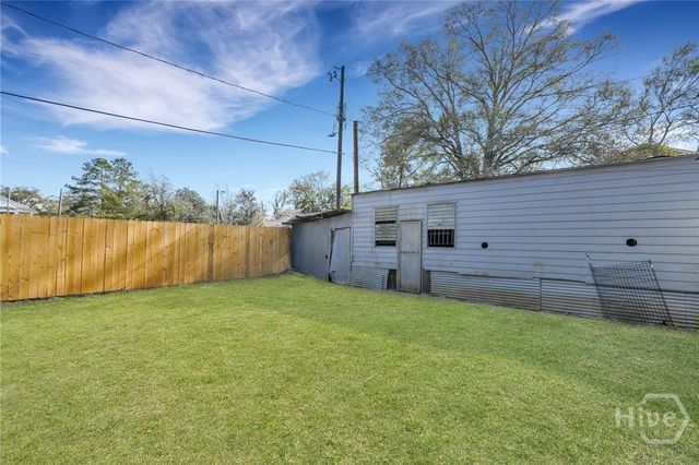 2106 Bolling Street, Savannah, GA 31404