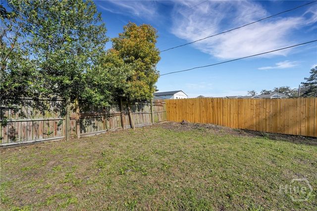 2106 Bolling Street, Savannah, GA 31404