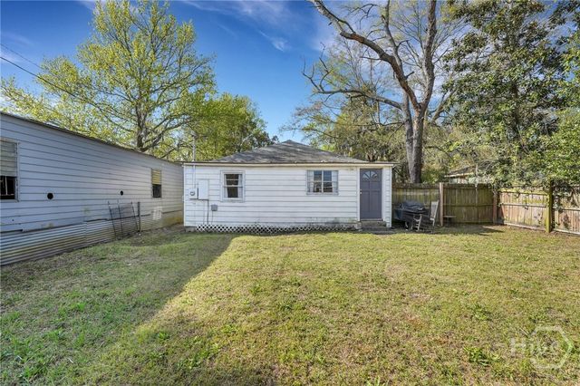 2106 Bolling Street, Savannah, GA 31404