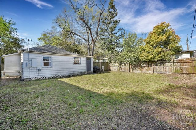 2106 Bolling Street, Savannah, GA 31404