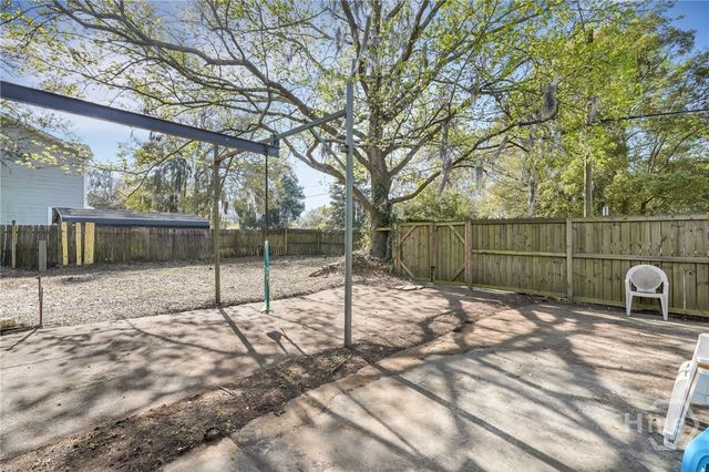 2106 Bolling Street, Savannah, GA 31404